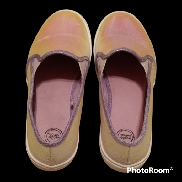 Wonder Nation Iridescent Slip Ons - Picture 5 of 6